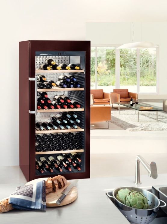 Vinoteca Liebherr WKT4552 abierta puerta cristal libre instalacion