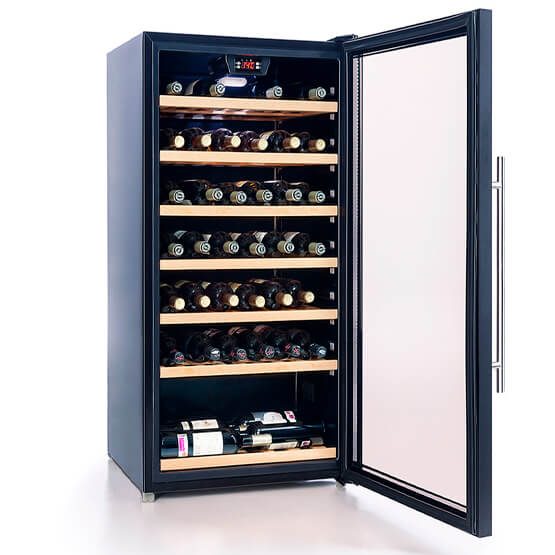 Vinoteca Cavanova CV080T abierta