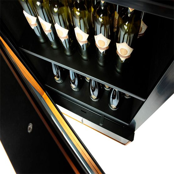 Vinoteca Enofrigo I am 3 Vinoteca Enofrigo I am 3
