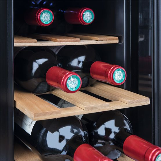 Vinoteca Hkoenig AGE6WV detalle botellas