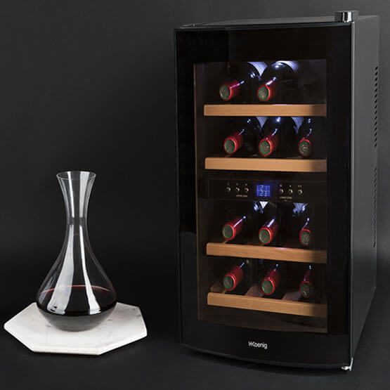 Vinoteca Hkoenig AGE12WV exposición