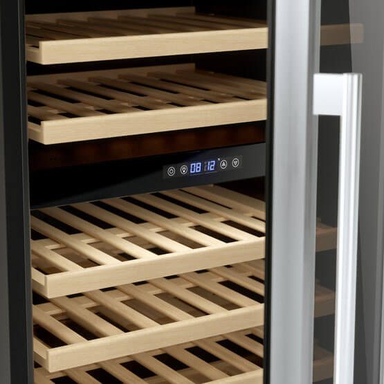 Vinoteca Cavist 46 detalle superior