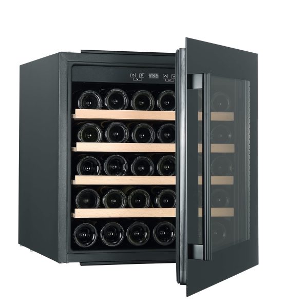 Vinoteca Caviss SLEN 132 TBE4 abierta