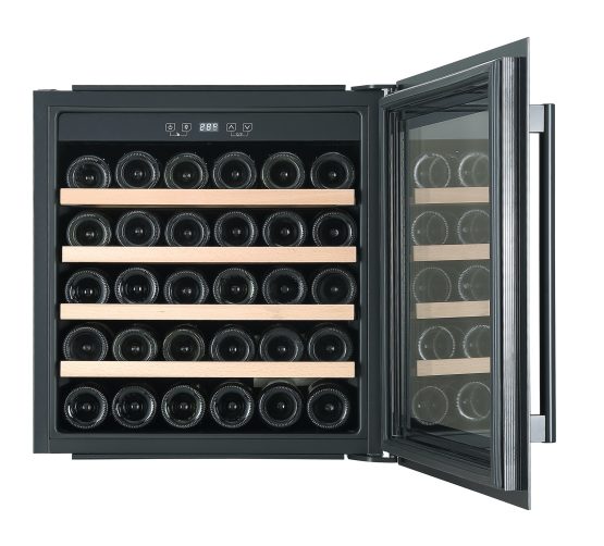 Vinoteca Caviss SLEN 132 TBE4 llena abierta