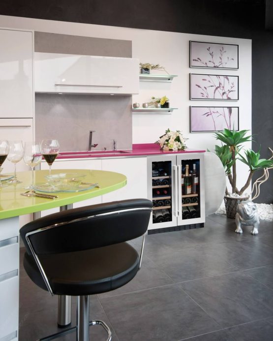 Vinoteca Avintage AVU41TXDPA ambiente