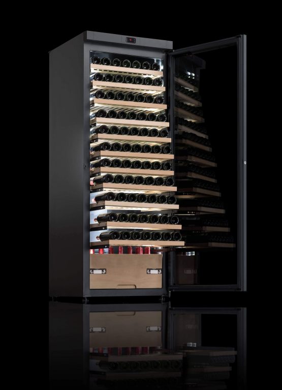 vinoteca la sommeliere VIP330V iluminada vinoteca la sommeliere VIP330V iluminada
