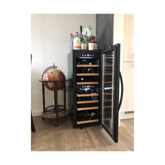 VINOTECA MQUVEE 38NEGRO instalada