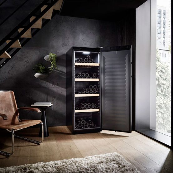 Vinoteca Liebherr WSbl5001 ambiente abierta