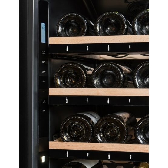 Vinoteca La Sommeliere ECELLAR150G2 display interior